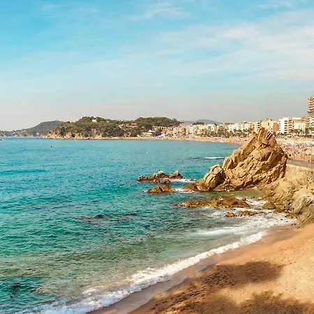 Villa Casa Romantica, Near Girona And Barcelona Just 900 Meter From The Coast *