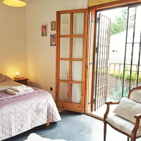 Villa Casa Romantica, Near Girona And Barcelona Just 900 Meter From The Coast *